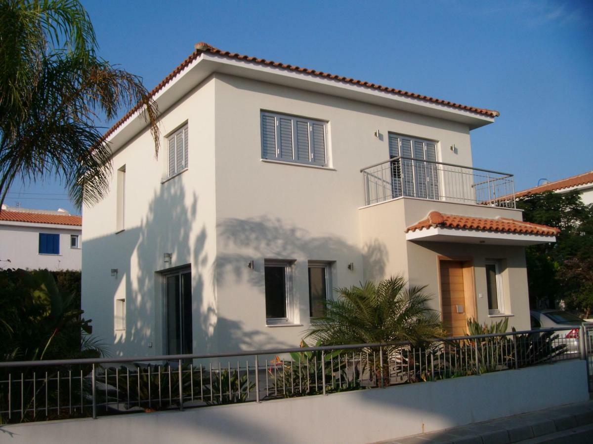 Family Home Protaras Exterior photo